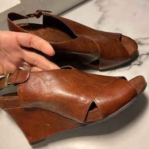 Brown leather wedge